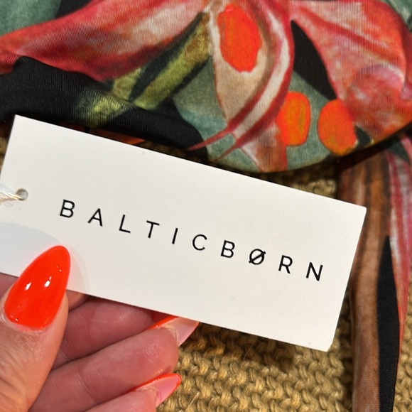 NWT Baltic Born Floral Print Bikini Top - Picture 5 of 8